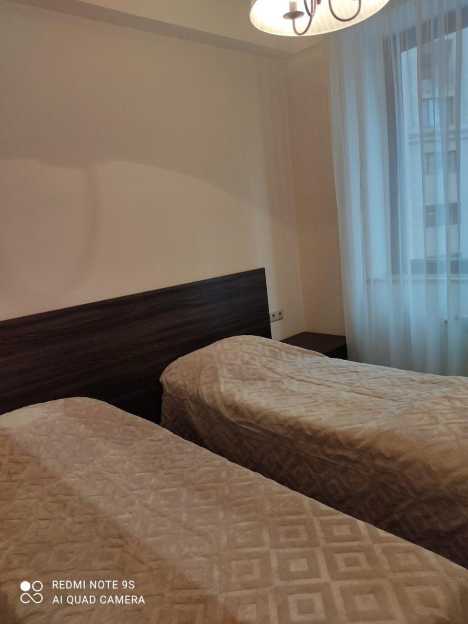 California Boutique Hotel Yerevan Bagian luar foto