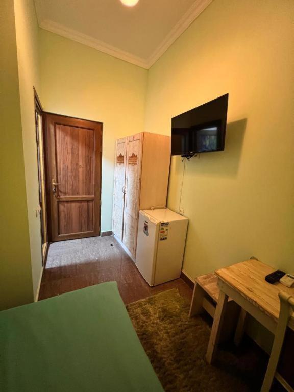 California Boutique Hotel Yerevan Bagian luar foto