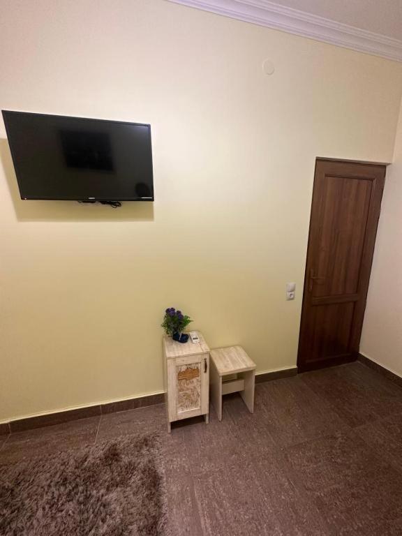 California Boutique Hotel Yerevan Bagian luar foto