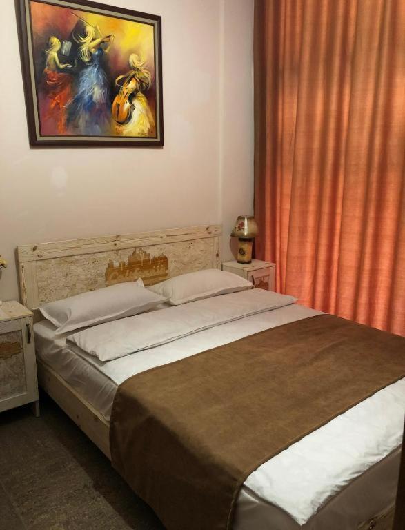 California Boutique Hotel Yerevan Bagian luar foto