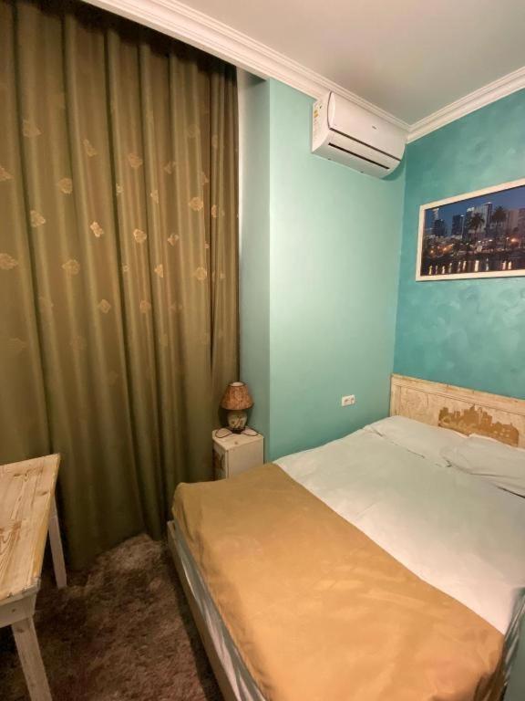 California Boutique Hotel Yerevan Bagian luar foto