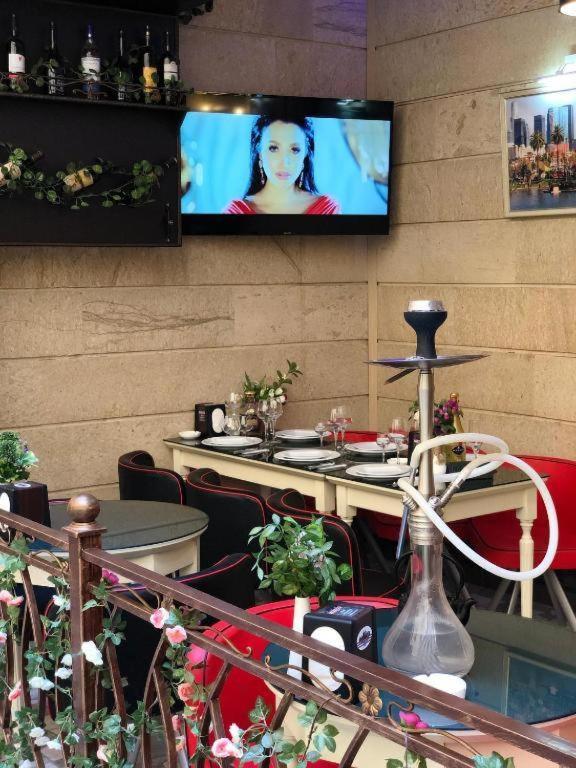 California Boutique Hotel Yerevan Bagian luar foto